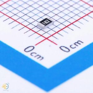 RC0805JR-071K8L