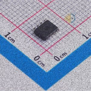 MIC5209-3.3YM-TR