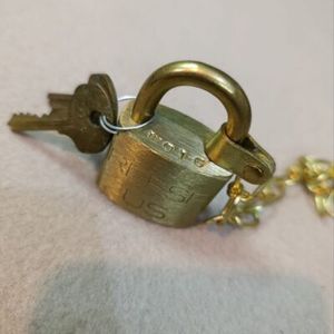 قفل آویز برنجی آمریکایی
