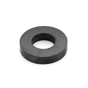 آهنربا حلقه فریت (مگنت سرامیکی) 3*7*17.5 FR