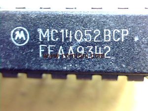 MC14052BCP