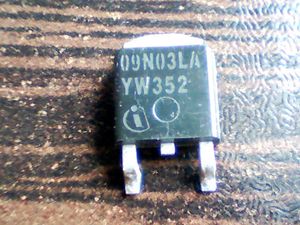 09n03la-yw352