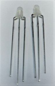 LED-3MM-G/R-Anod-Short-DIP3-white