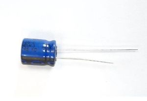 CAP-100UF-50V-DIP