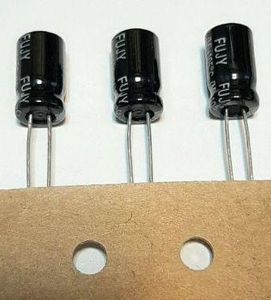 ALUM-100UF-25V-DIP2
