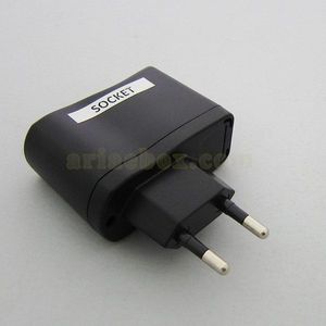 باکس پلاستیکی آداپتور استاندارد 6W اروپا Socket m با ابعاد 40×23.5×60 میلی متر
