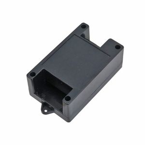 باکس پلاستیکی دارای ابعاد 82mm x 50mm x 32mm