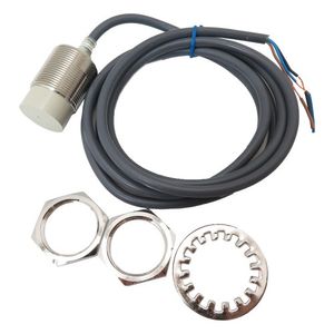 سنسور مجاورت القایی OMRON E2E-X18ME1-Z
