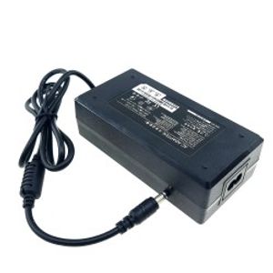 ADAPTOR 12V-8A بین راهی