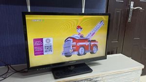 تلویزیون ال ای دی ایکس ویژن 32 اینچ مدل LE32KF20