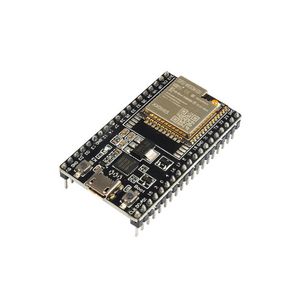 برد توسعه ESP32 WROOM-32U دارای بلوتوث، وای فای داخلی و مبدل CP2102