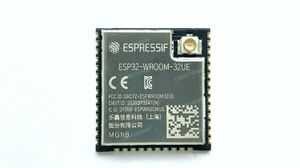 ESP32-WROOM-32UE-N8