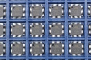 میکروکنترلر ATMEGA88PA-AU پکیج SMD TQFP-32