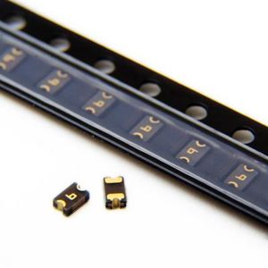 RESETTABLE FUSE PPTC 1.1A 6V 0805