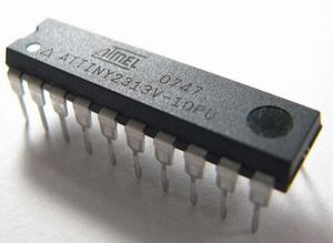 ATTINY2313V-10PU