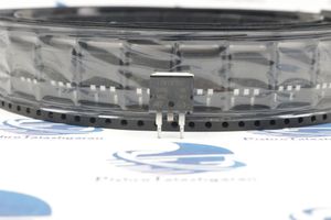 رگولاتور منفی L7915C2T پکیج TO-263 (D2PAk)