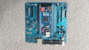 برد آموزشی AT91SAM7X256 به همراه هدر برد