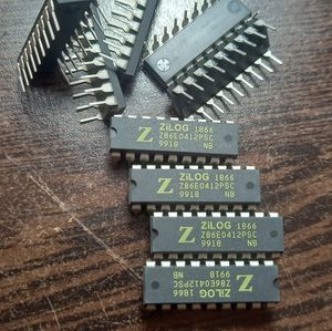 Z86E0412PSC (zilog 2004) (آکبند و نو)