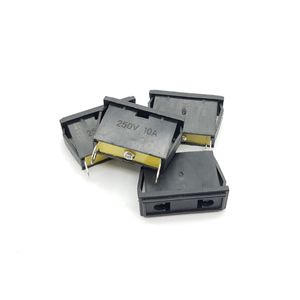 پریز برق روپنلی