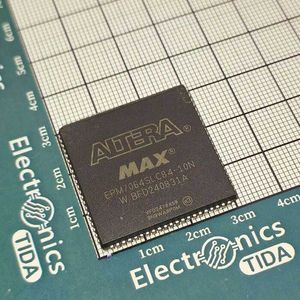EPM7064SLC84-10N