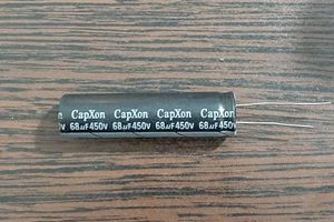 CAP 450V 68uF - خازن الکترولیت، 450 ولت، 68 میکروفاراد