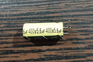 CAP 400V 5.6uF - خازن الکترولیت، 400 ولت، 5.6 میکروفاراد