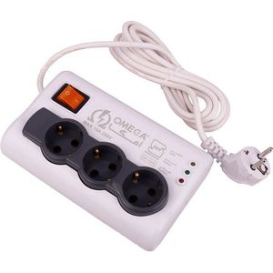 محافظ برق 3 خروجی ارت دار مدل P3100 متراژ 1/5 متری امگا