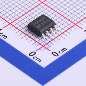 آی سی M25P40-VMN6TPB فلش نور 4 مگابیتی