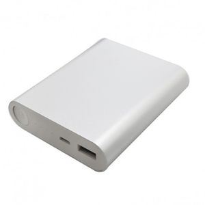ماژول پاور بانک 4 باتری دارای قاب و خروجی USB 5V 2A