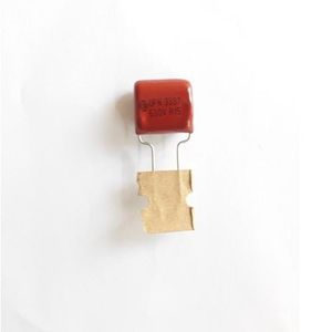 خازن پلی استر 33nF 630V