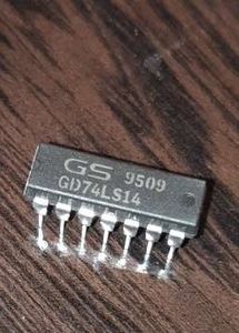 74LS14 – DIP