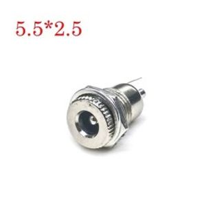 فیش آداپتوری مادگی فلزی 5.5*2.5 میلیمتر