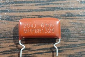 POLYESTER 630V 200nF - خازن پلی استر، 630 ولت، 200 نانوفاراد