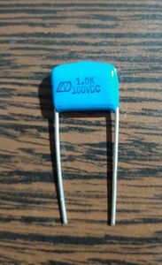 POLYESTER 100V 1uF - خازن پلی استر 100 ولت 1 میکرو فاراد