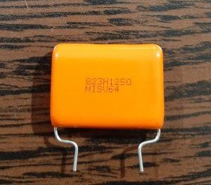 POLYESTER 1250V 82nF - خازن پلی استر 1250 ولت 82 نانو فاراد Nissei