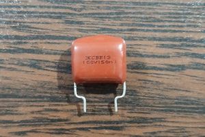 POLYESTER 100V 150nF - خازن پلی استر، 100 ولت، 150 نانوفاراد