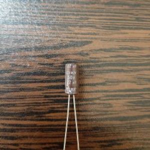 NIPPON 50V 22uf - خازن 50 ولت 22 میکرو فاراد سری KY