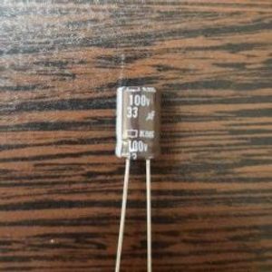 Nippon 100V 33uF – خازن 33 میکرو فاراد 100 ولت سری KMG