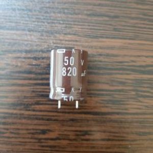 Nippon 50V 820uF - خازن 50 ولت 820 میکرو فاراد سری KY