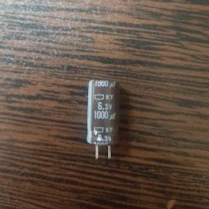 Nippon 6.3V 1000uF - خازن 6.3 ولت 1000 میکرو فاراد سری KY