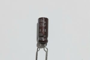 ELNA 16V 120uF - خازن الکترولیت، 16 ولت، 120 میکروفاراد