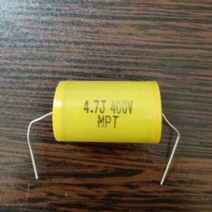 خازن اکسیال کاغذی 4.7 میکرو فاراد 400 ولت (4.7uF 400V AXIAL MKP)