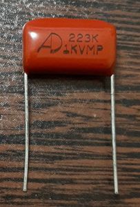 POLYESTER 1000V 22nF - خازن پلی استر، 1000 ولت، 22 نانوفاراد