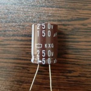 Nippon 250V 150uF - خازن 250 ولت 150 میکرو فاراد سری KXG