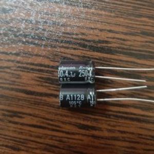 Rubycon 250V 4.7uF - خازن 250 ولت 4.7 میکرو فاراد سری BXC
