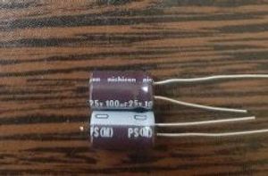 Nichicon 25V 100uF - خازن 25 ولت 100 میکروفاراد سری PS