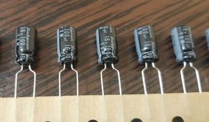 Rubycon 16V 100uf - خازن الکترولیت، 16 ولت، 100 میکروفاراد