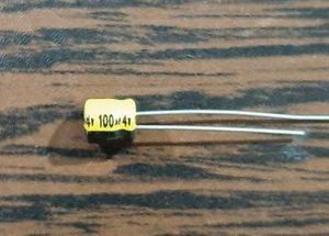 Lelon 4V 100uF - خازن الکترولیت، 4 ولت، 100 میکروفاراد