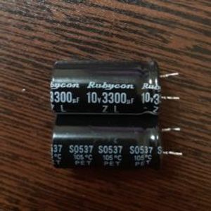 Rubycon 10V 3300uF - خازن الکترولیت، 10 ولت، 330 میکروفاراد، روبیکون، سری ZL