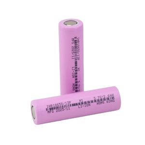 باتری لیتیوم یون 3.7v سایز 18650 سرتخت 2600mAh ضریب جریان 5C مارک HI